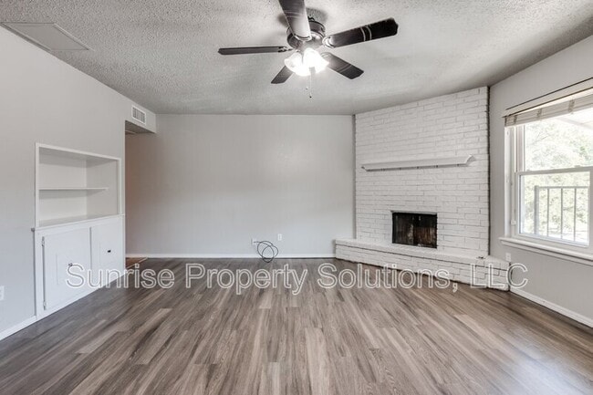 Photo - 6708 N Meridian Ave Unit J