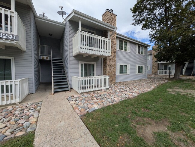 Building Photo - 13241 E Asbury Dr Unit 102