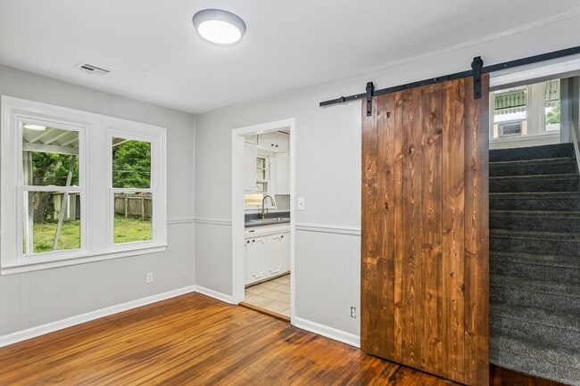 Photo - 229 S Edwards Ave