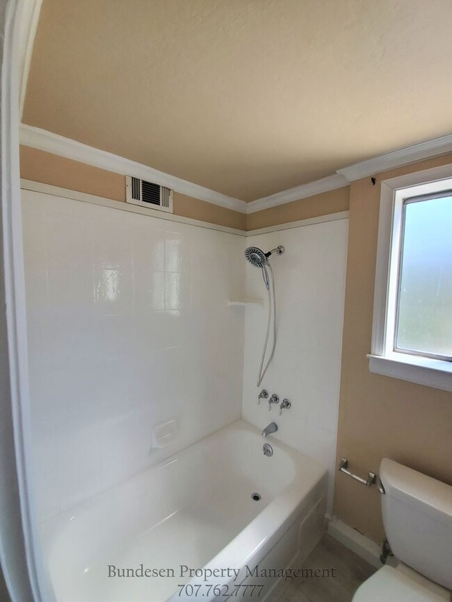 Photo - 3048 Yulupa Ave