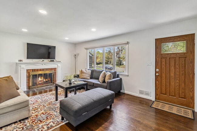 Photo - 22 S Cedar Pkwy