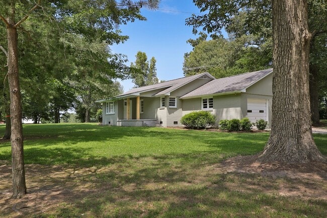 Photo - Painted Brick Ranch-Style Home!