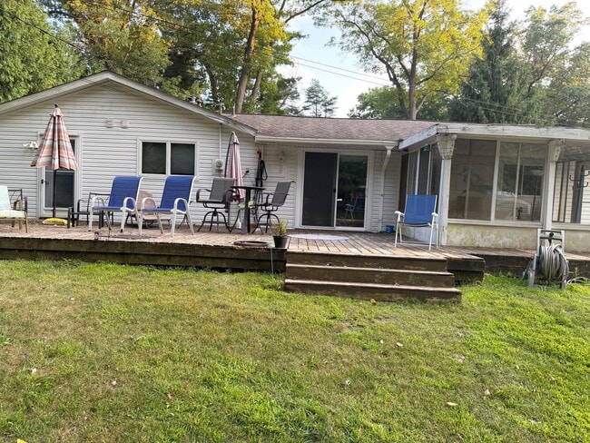 Photo - 320 Polvadera St