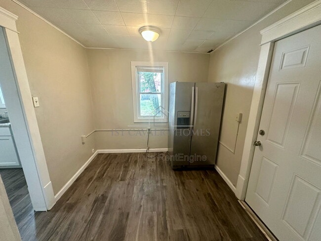 Photo - 555 Lumiere St