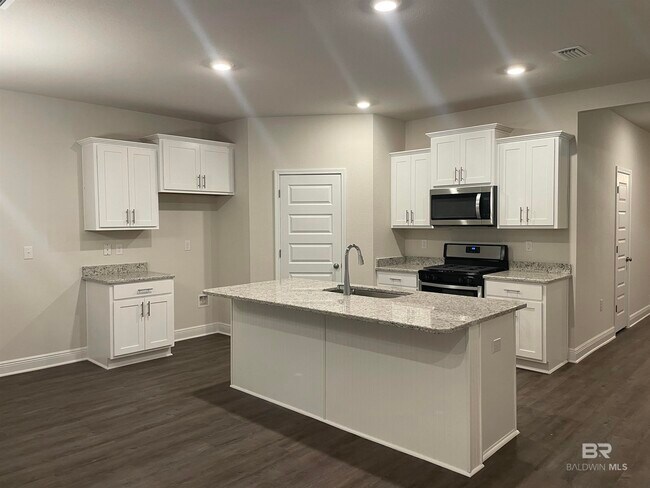 Photo - 30837 Semper Dr Apartamento