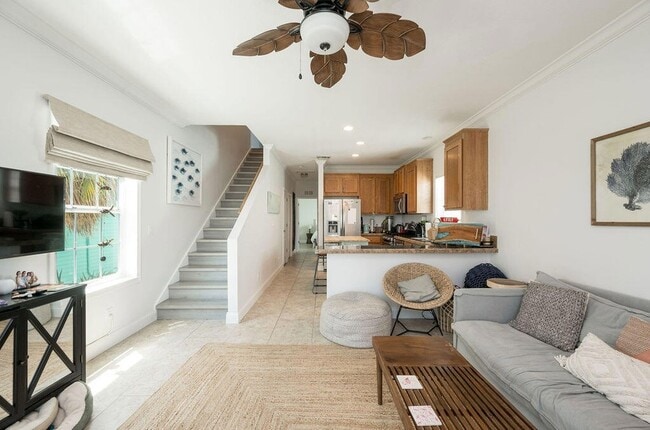 59 Palm Dr