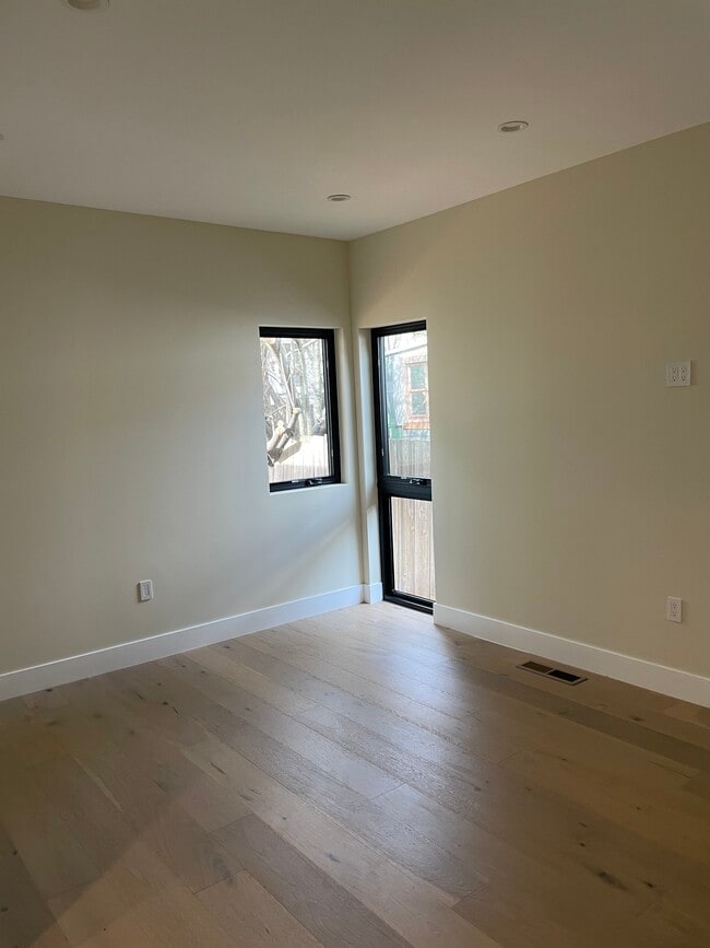 Bedroom 1 - 1825 Berkeley Way Unit B