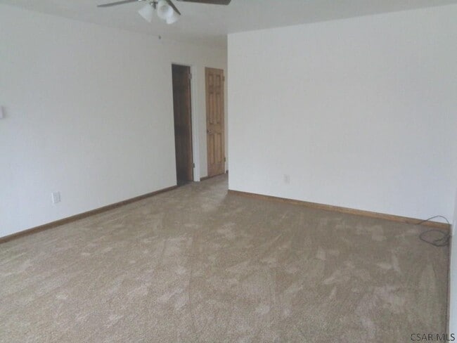 Photo - 626 Evergreen St