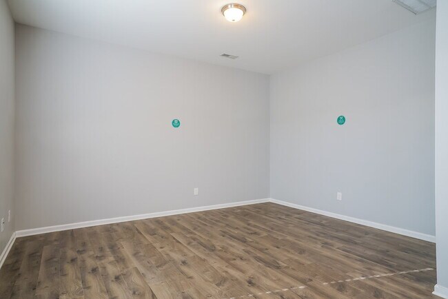 Photo - 115 Oakdale Ave