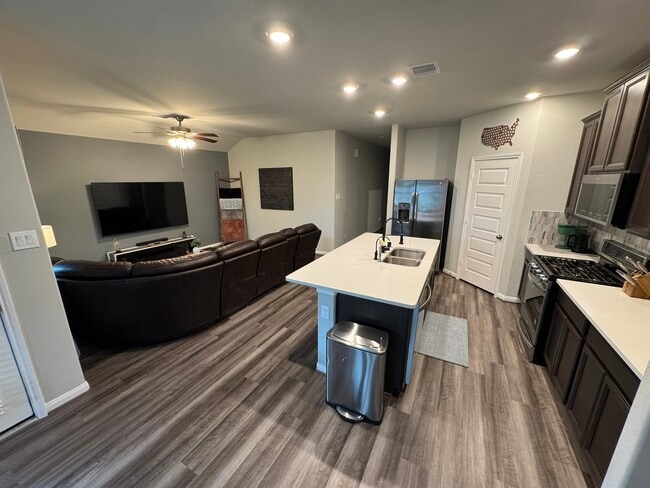 Photo - 1729 Hartford Springs Trl