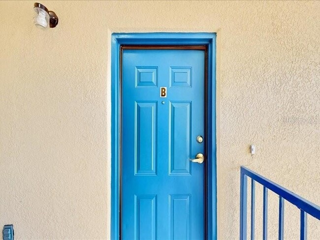 206 Majors Ln Unit B
