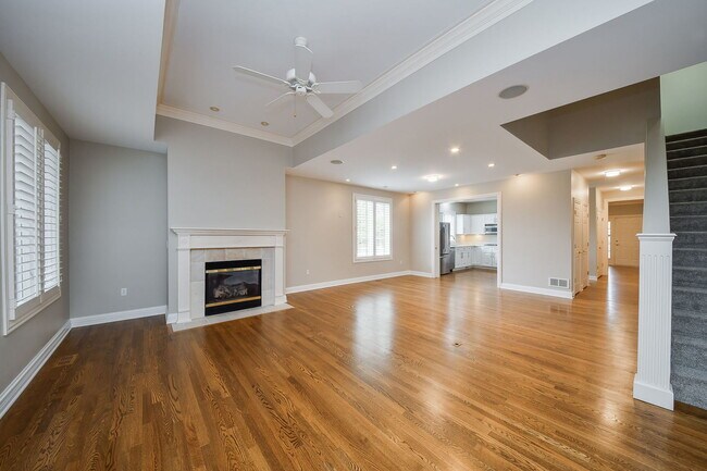 325 Delnor Glen Dr