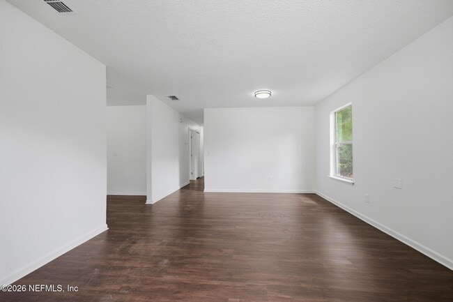 2117 W 39th St