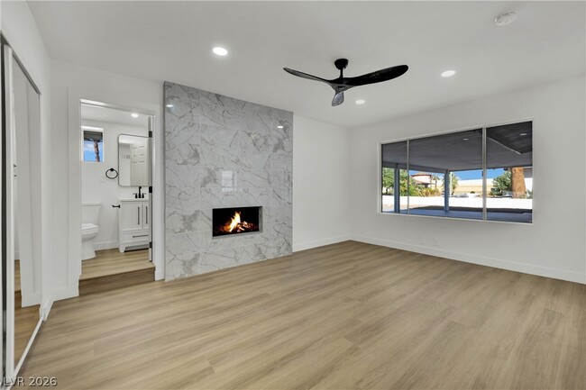 Photo - 2325 Sombrero Dr