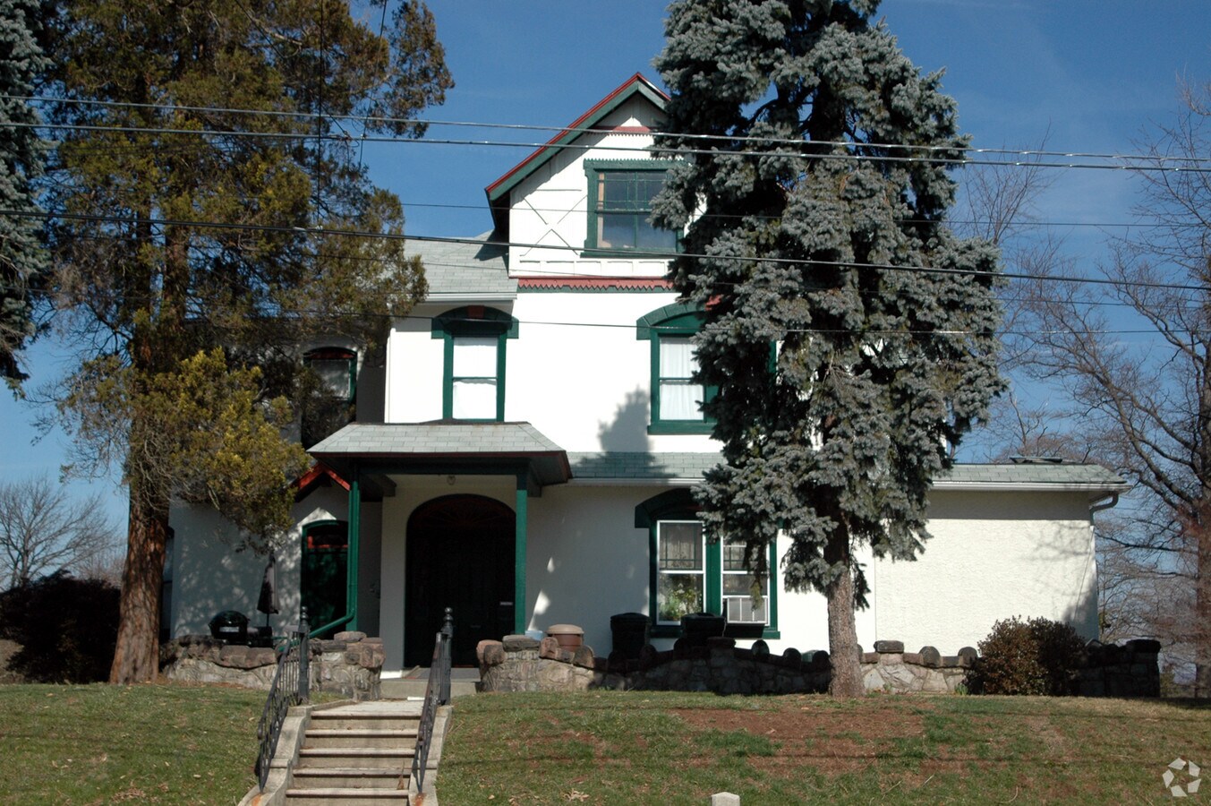 Trinity Court - Trinity Court