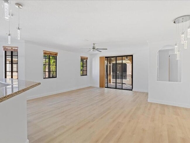 Photo - 2798 Center Ct Dr
