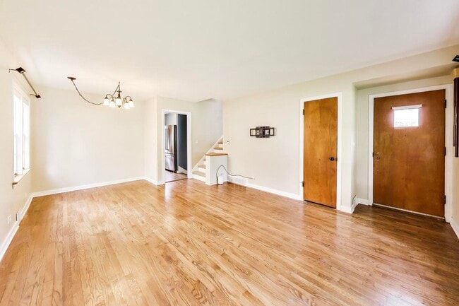 679 Spring Rd