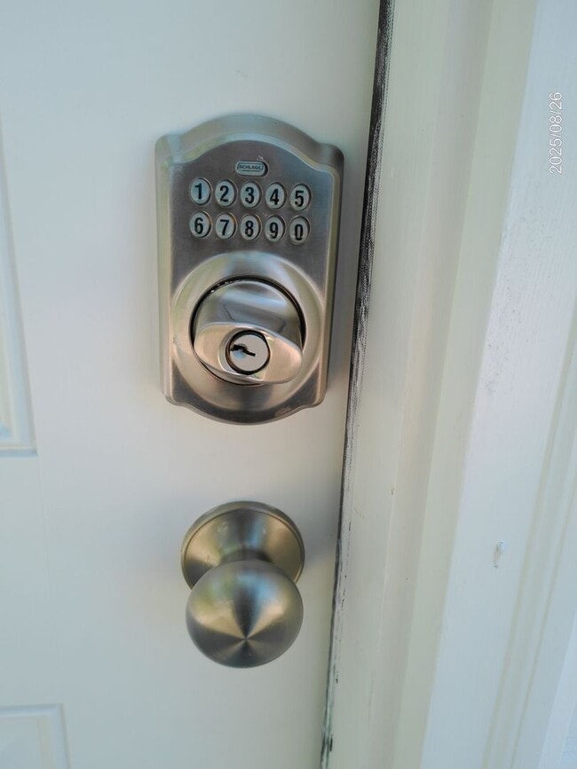 Photo - Luxury Brand-New ADU – Fully Furnished wit...