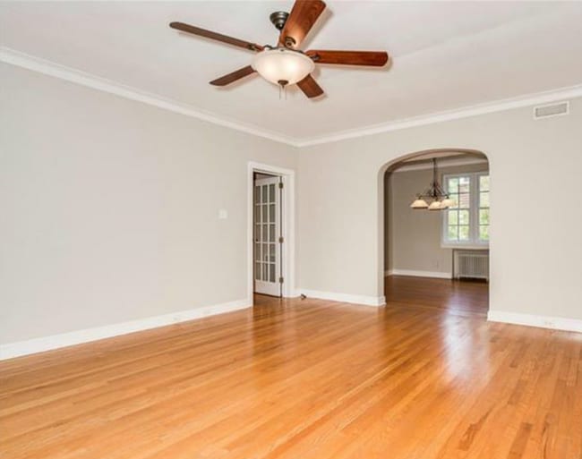 Living Room (before the built-in was constructed) - 1337 E Morehead St
