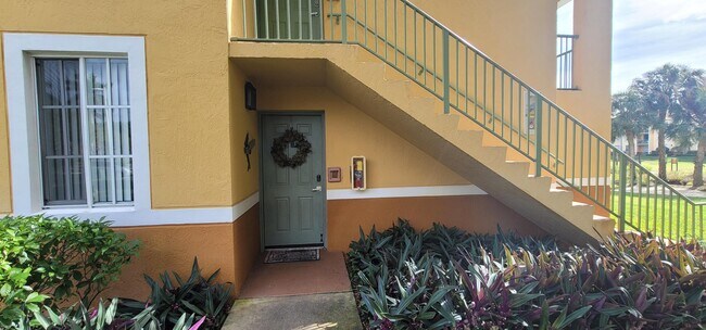145 Yacht Club Way Unit 112