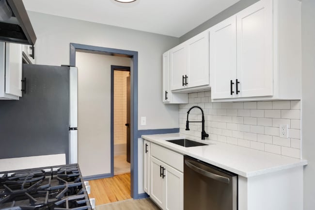 Building Photo - 6141 Nicollet Ave Rental