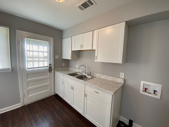 Photo - 1190 Inman Cove