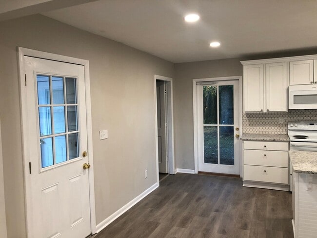 Entry to carport & laundry room - 102 Wittel Ave