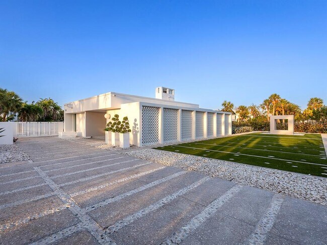 Photo - 7647 Sanderling Rd