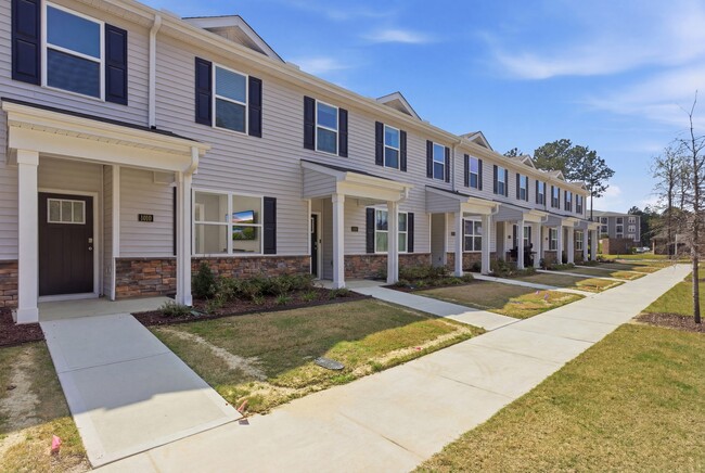 Photo - 1010 Bayard Wootten Way