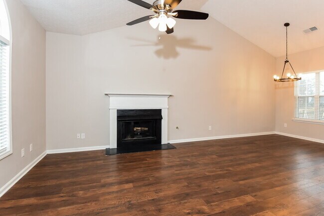 Photo - 4853 Lake Park Terrace