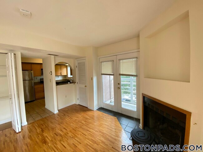 Photo - 345 Franklin St Unit 302