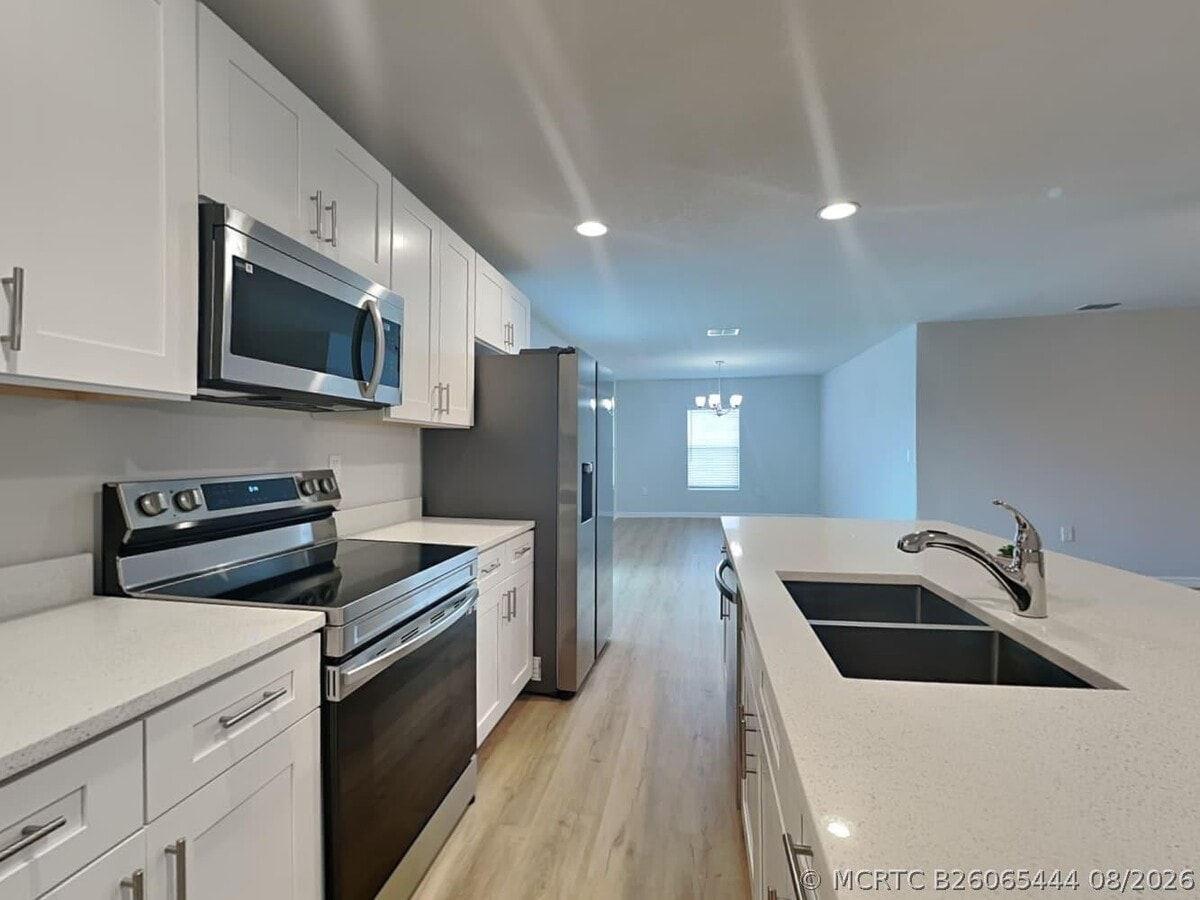 Photo - 849 SW Trouville Ave