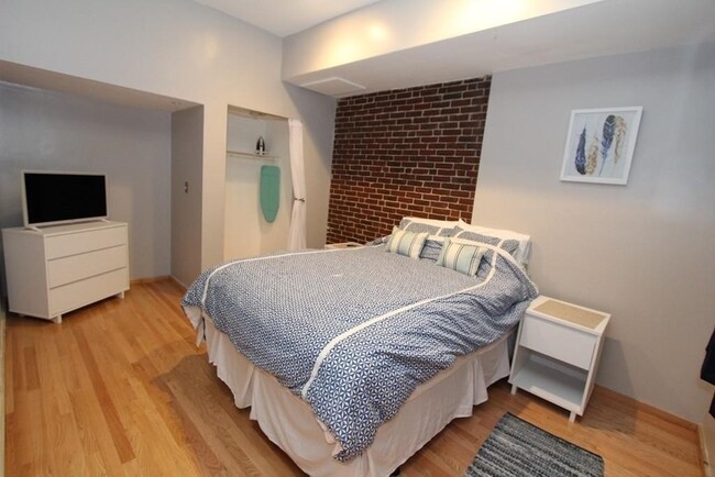 Photo - 49-51-51 Temple Pl Unit 2R