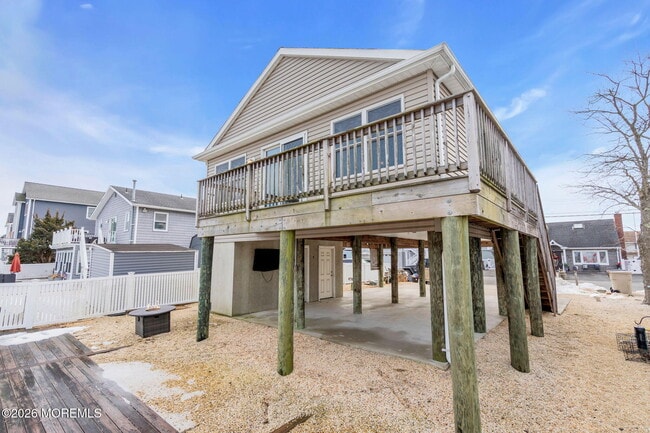 Photo - 227 Cedar Dr