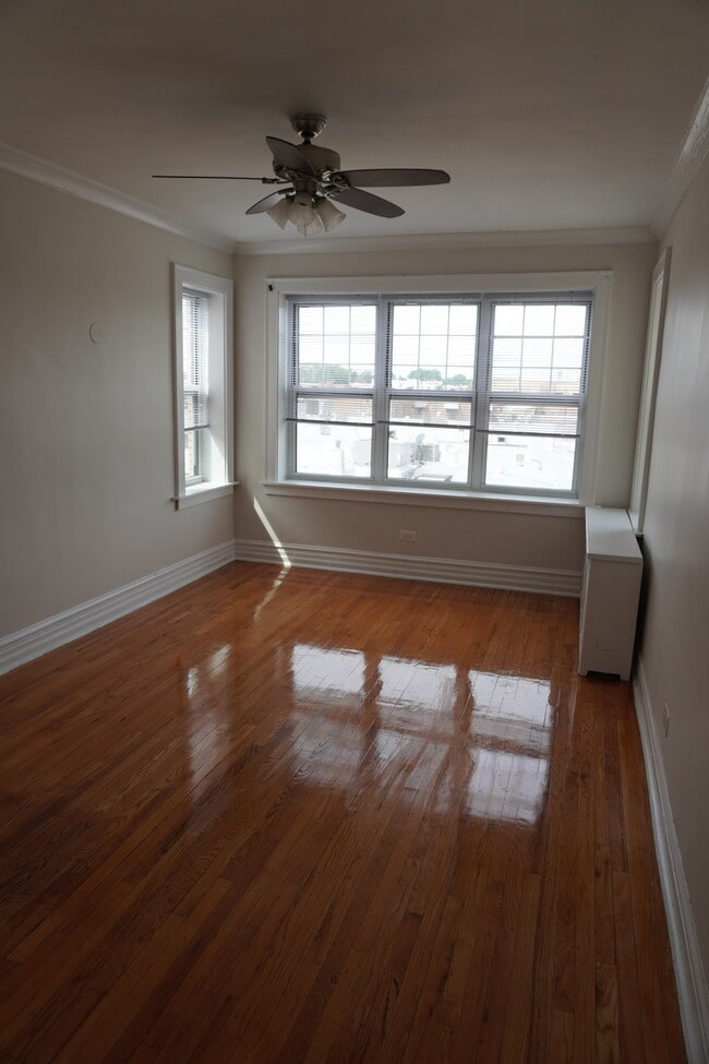Photo - 6318-24 W Cermak Rd Unit 2139-1