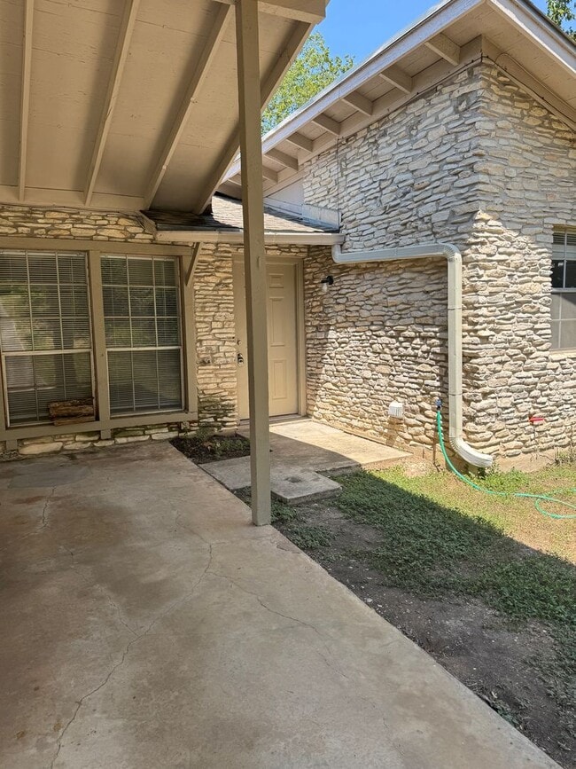 Photo - 1910 Westridge Dr Unidad A