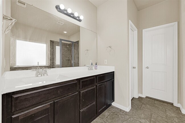 Photo - 11011 Gallant Flag Dr