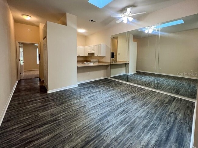 Photo - 3911 SW 27th St Unit 9