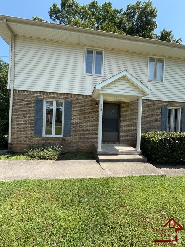Building Photo - 404 Oriole Dr Rental