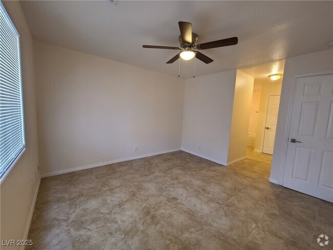 Building Photo - 1835 E Calvada Blvd Unit 4 Rental