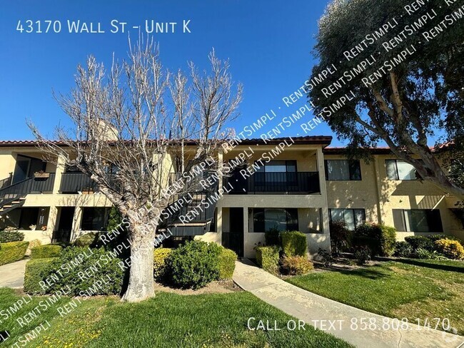 Building Photo - Charming 2-Bedroom Condo in Gated Lincoln ... Unit K