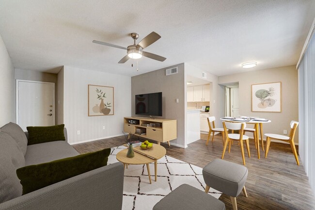 Building Photo - The Arden Westchase Rental