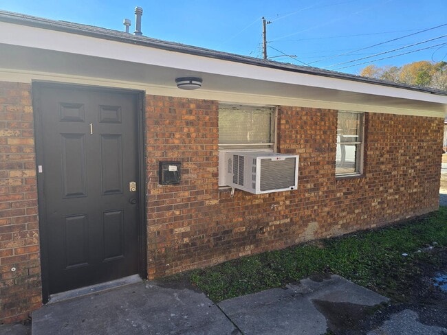 Photo - 782 Terminal Ct