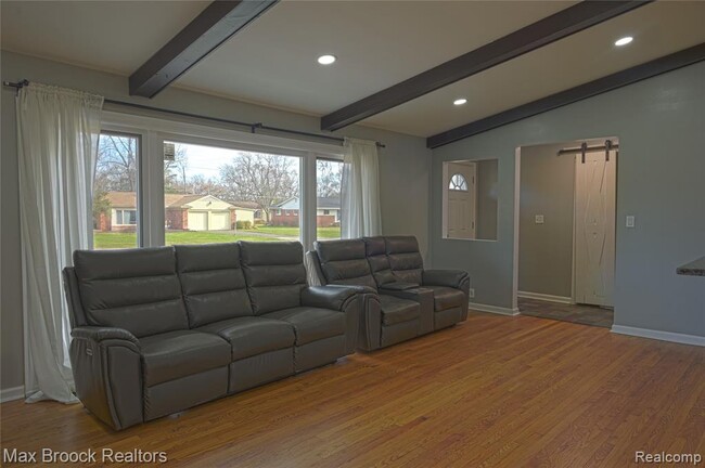 Photo - 23645 W Newell Cir