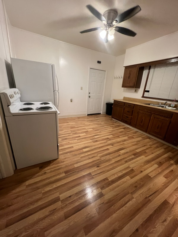 Photo - 699 Oliver St