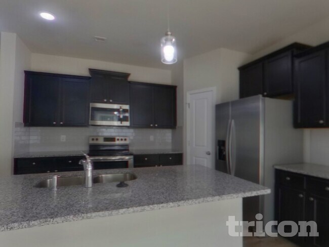 Photo - 201 Spring Knoll Dr