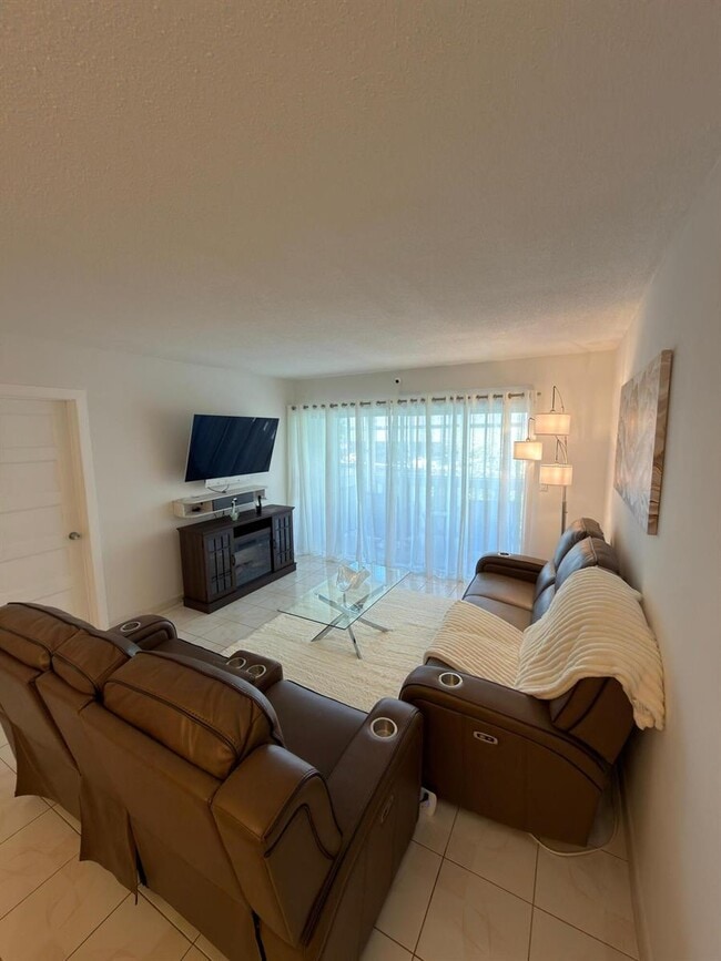 Photo - 450 Paradise Isle Blvd Unit 201