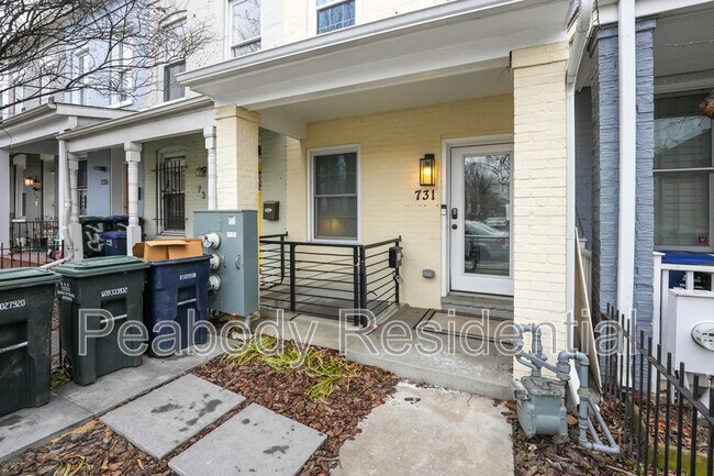 Photo - 731 18th St NE