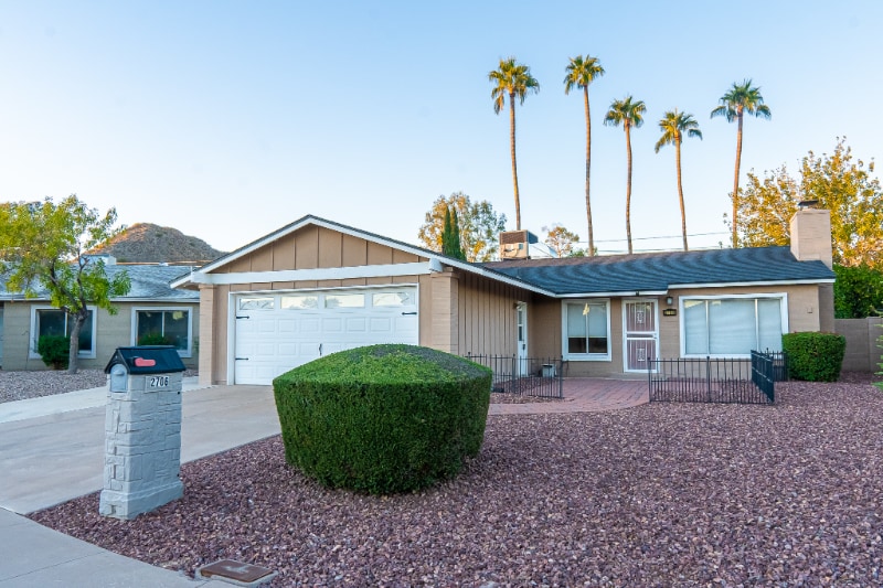 Photo - 2706 E Dahlia Dr