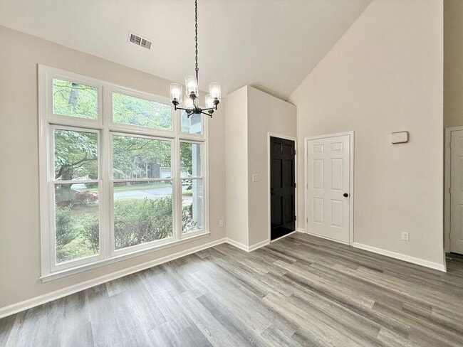 Photo - 707 Clay Hill Dr